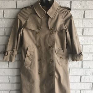 NWOT Boys (7/8) Burberry style trench coat